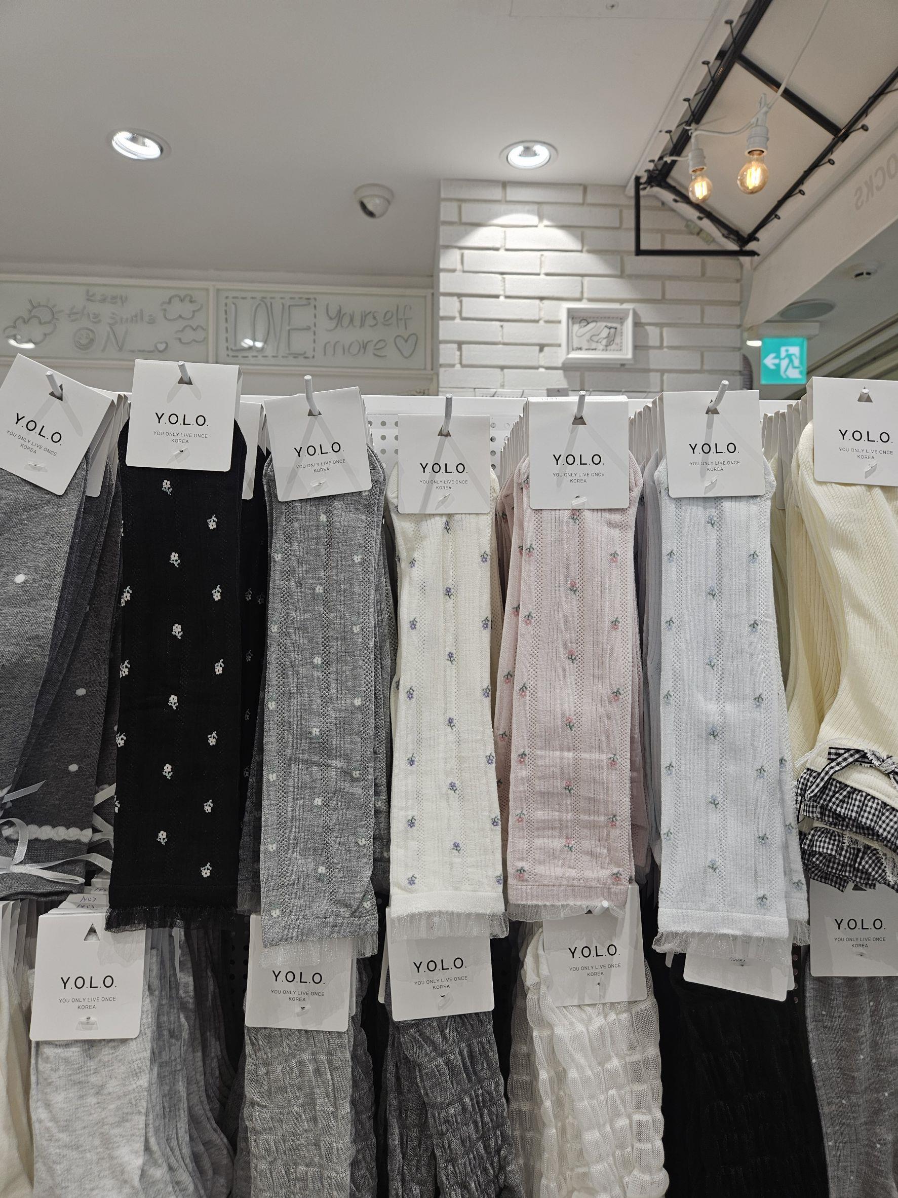碎花紗質中筒襪